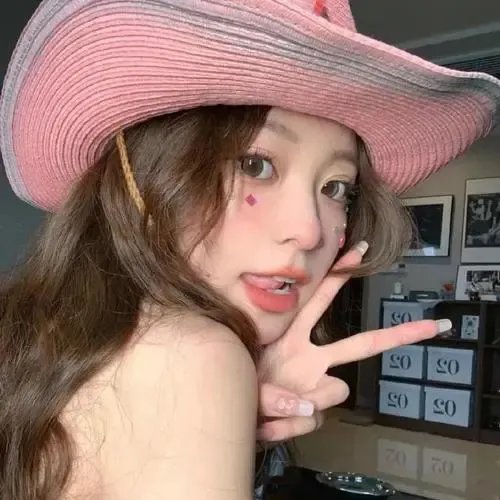 好女三头瞒